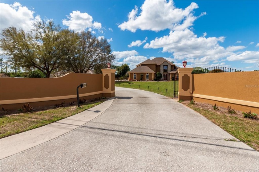 12901 PHILLIPS ROAD, GROVELAND, Florida 34736, 5 Bedrooms Bedrooms, ,4 BathroomsBathrooms,Residential,For Sale,PHILLIPS,O6008813