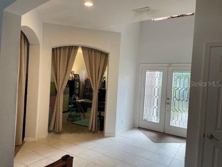 10049 SAVANNAH BLUFF LANE, ORLANDO, Florida 32829, 5 Bedrooms Bedrooms, ,4 BathroomsBathrooms,Residential,For Sale,SAVANNAH BLUFF,O6008848