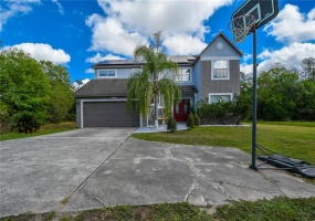 330 MONTGOMERY COURT, KISSIMMEE, Florida 34758, 4 Bedrooms Bedrooms, ,2 BathroomsBathrooms,Residential,For Sale,MONTGOMERY,S5064003