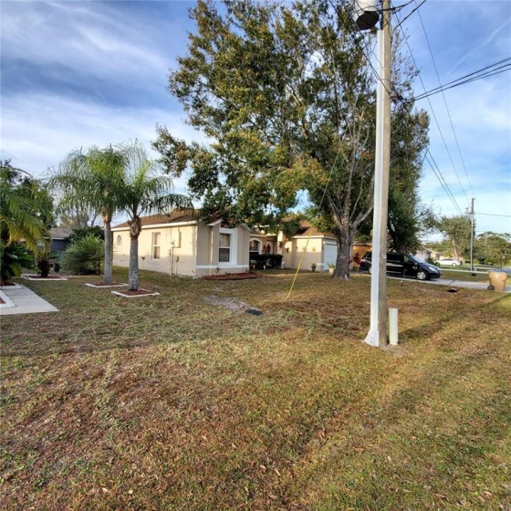 208 BEDFORD DRIVE, KISSIMMEE, Florida 34758, 3 Bedrooms Bedrooms, ,2 BathroomsBathrooms,Residential,For Sale,BEDFORD,S5059884