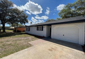 16 OAK COURT PASS, OCALA, Florida 34472, 2 Bedrooms Bedrooms, ,2 BathroomsBathrooms,Residential,For Sale,OAK COURT,S5064097
