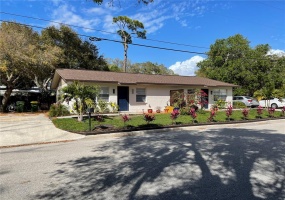 1345 11TH STREET, SARASOTA, Florida 34236, 4 Bedrooms Bedrooms, ,2 BathroomsBathrooms,Residential,For Sale,11TH,A4527552