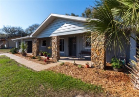 11417 LAKE MINNEOLA SHORES, MINNEOLA, Florida 34715, 4 Bedrooms Bedrooms, ,3 BathroomsBathrooms,Residential,For Sale,LAKE MINNEOLA,G5052658