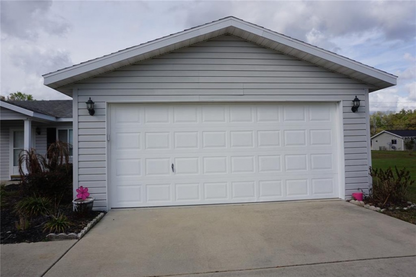6253 106TH PLACE, OCALA, Florida 34476, 3 Bedrooms Bedrooms, ,2 BathroomsBathrooms,Residential,For Sale,106TH,OM635627