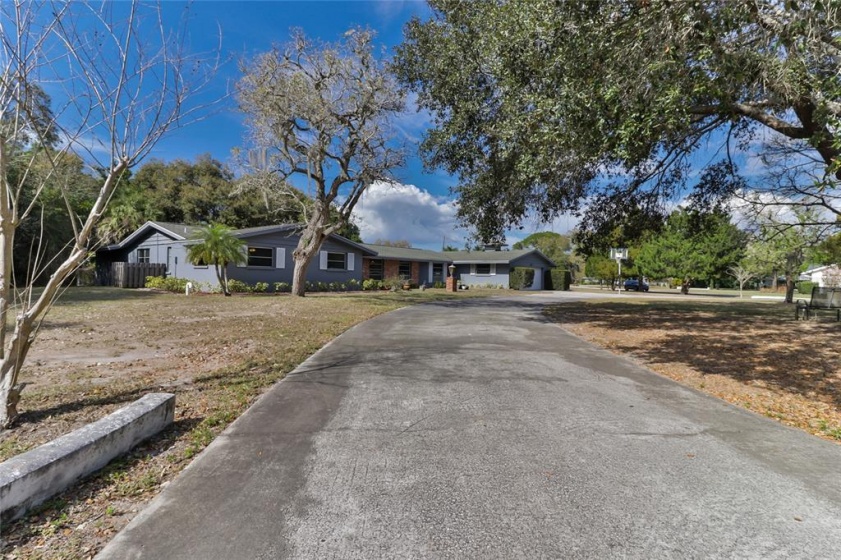 3312 FOREST LAKE DRIVE, SARASOTA, Florida 34232, 4 Bedrooms Bedrooms, ,2 BathroomsBathrooms,Residential,For Sale,FOREST LAKE,A4527248