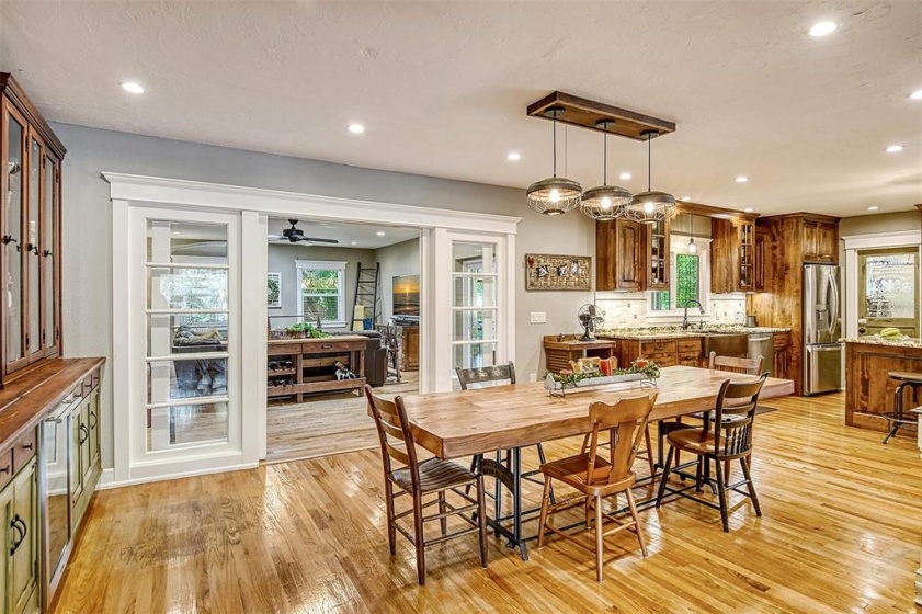 593 45TH STREET, SARASOTA, Florida 34234, 3 Bedrooms Bedrooms, ,2 BathroomsBathrooms,Residential,For Sale,45TH,A4527401
