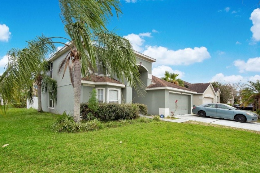 801 MAGNOLIA CREEK CIRCLE, ORLANDO, Florida 32828, 4 Bedrooms Bedrooms, ,2 BathroomsBathrooms,Residential,For Sale,MAGNOLIA CREEK CIRCLE,O6006297