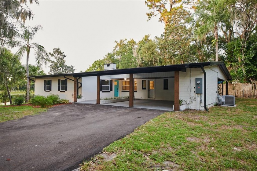 641 LAKE AVENUE, MAITLAND, Florida 32751, 3 Bedrooms Bedrooms, ,3 BathroomsBathrooms,Residential,For Sale,LAKE,O5981853