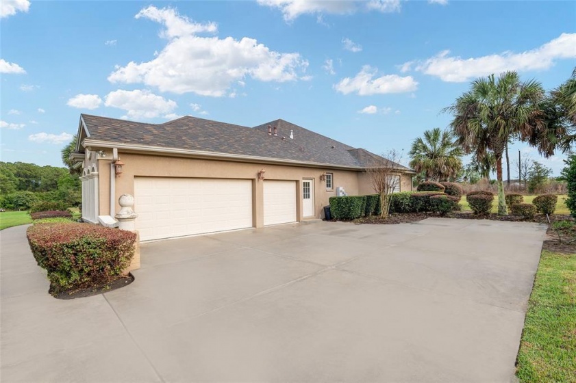 6573 MAGNOLIA AVENUE, OCALA, Florida 34471, 4 Bedrooms Bedrooms, ,3 BathroomsBathrooms,Residential,For Sale,MAGNOLIA,OM635611