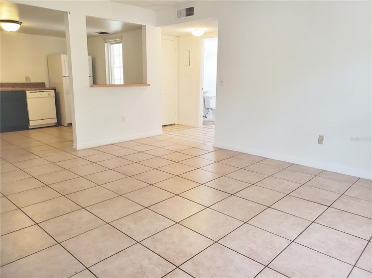 8202 FAIRWAYS CIRCLE, OCALA, Florida 34472, 2 Bedrooms Bedrooms, ,2 BathroomsBathrooms,Residential,For Sale,FAIRWAYS,OM634227