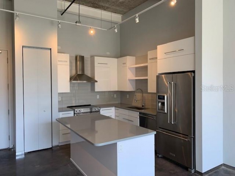 302 BROADWAY STREET, OCALA, Florida 34471, 2 Bedrooms Bedrooms, ,1 BathroomBathrooms,Residential,For Sale,BROADWAY,T3359389