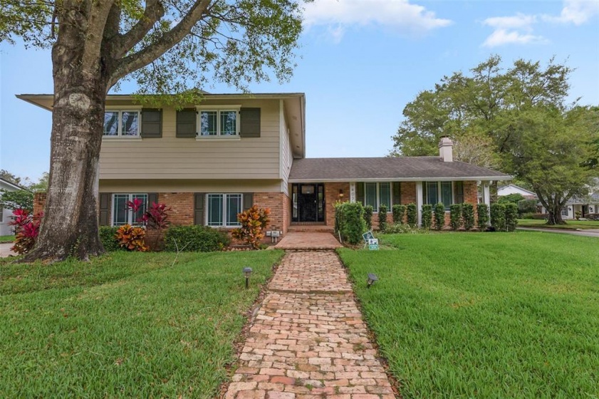 1405 SYMPHONY COURT, ORLANDO, Florida 32804, 4 Bedrooms Bedrooms, ,3 BathroomsBathrooms,Residential,For Sale,SYMPHONY,O6010647