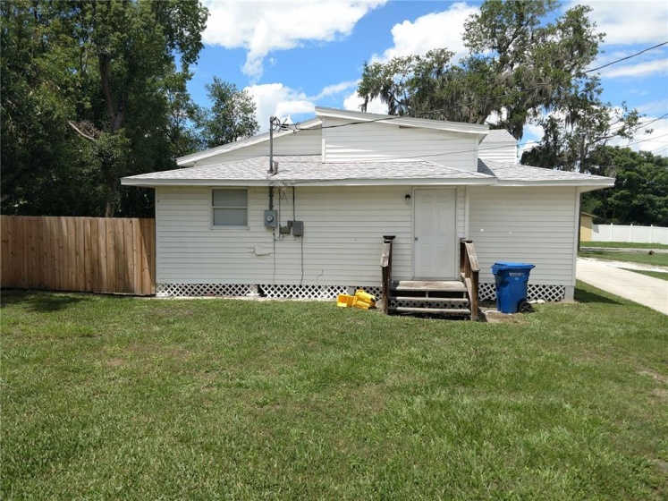 1830 AVENUE O, WINTER HAVEN, Florida 33880, ,Residential Income,For Sale,AVENUE O,B4900753