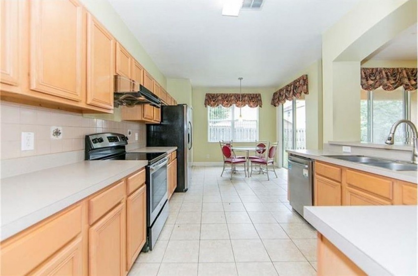 13642 HAWKEYE DRIVE, ORLANDO, Florida 32837, 5 Bedrooms Bedrooms, ,4 BathroomsBathrooms,Residential,For Sale,HAWKEYE,O6011004