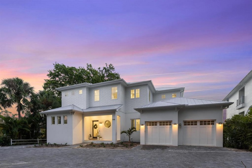 1898 HIGH POINT DRIVE, SARASOTA, Florida 34236, 5 Bedrooms Bedrooms, ,6 BathroomsBathrooms,Residential,For Sale,HIGH POINT,A4527192