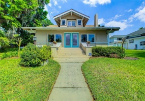 1421 LAKE HOWARD DRIVE, WINTER HAVEN, Florida 33881, 5 Bedrooms Bedrooms, ,2 BathroomsBathrooms,Residential,For Sale,LAKE HOWARD,P4919892