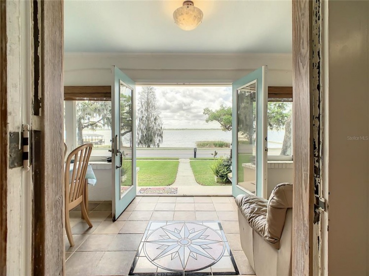 1421 LAKE HOWARD DRIVE, WINTER HAVEN, Florida 33881, 5 Bedrooms Bedrooms, ,2 BathroomsBathrooms,Residential,For Sale,LAKE HOWARD,P4919892