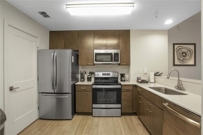 14501 GROVE RESORT AVENUE, WINTER GARDEN, Florida 34787, 3 Bedrooms Bedrooms, ,2 BathroomsBathrooms,Residential,For Sale,GROVE RESORT,O6009377