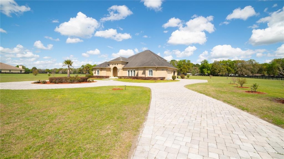 6892 54TH LOOP, OCALA, Florida 34482, 4 Bedrooms Bedrooms, ,3 BathroomsBathrooms,Residential,For Sale,54TH,OM635607