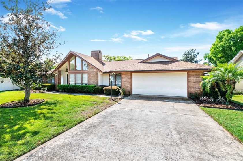 1092 HOWELL HARBOR DRIVE, CASSELBERRY, Florida 32707, 4 Bedrooms Bedrooms, ,2 BathroomsBathrooms,Residential,For Sale,HOWELL HARBOR,O6005545