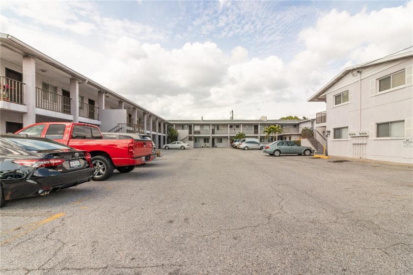 3101 BEE RIDGE ROAD, SARASOTA, Florida 34239, 2 Bedrooms Bedrooms, ,1 BathroomBathrooms,Residential,For Sale,BEE RIDGE,O6011559