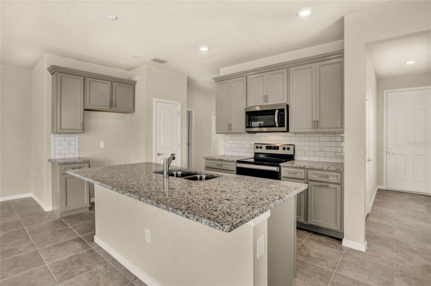 17683 SAW PALMETTO AVENUE, CLERMONT, Florida 34714, 4 Bedrooms Bedrooms, ,2 BathroomsBathrooms,Residential,For Sale,SAW PALMETTO,O6011807