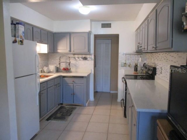 4351 SEMORAN BOULEVARD, ORLANDO, Florida 32822, 3 Bedrooms Bedrooms, ,2 BathroomsBathrooms,Residential,For Sale,SEMORAN,O5985101