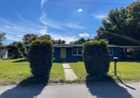 2414 AVENUE A TERRACE, WINTER HAVEN, Florida 33880, 3 Bedrooms Bedrooms, ,2 BathroomsBathrooms,Residential,For Sale,AVENUE A,O5989599