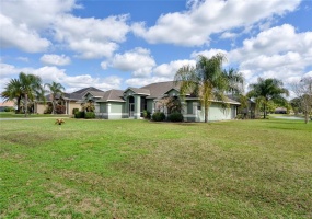 11 HICKORY LOOP, OCALA, Florida 34472, 3 Bedrooms Bedrooms, ,2 BathroomsBathrooms,Residential,For Sale,HICKORY,OM636108
