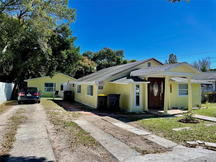 517 OAK STREET, AUBURNDALE, Florida 33823, 5 Bedrooms Bedrooms, ,4 BathroomsBathrooms,Residential,For Sale,OAK,T3351795