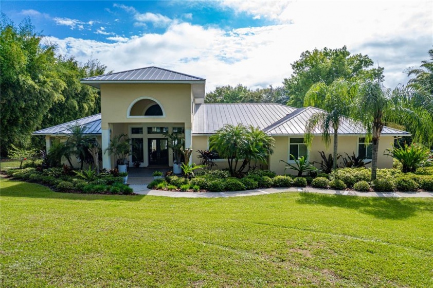 105 LAKE FLORENCE DRIVE, WINTER HAVEN, Florida 33884, 5 Bedrooms Bedrooms, ,2 BathroomsBathrooms,Residential,For Sale,LAKE FLORENCE,P4919984