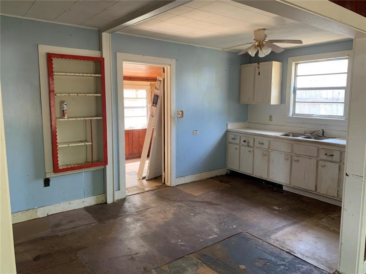 912 10TH STREET, OCALA, Florida 34470, 2 Bedrooms Bedrooms, ,1 BathroomBathrooms,Residential,For Sale,10TH,OM636123