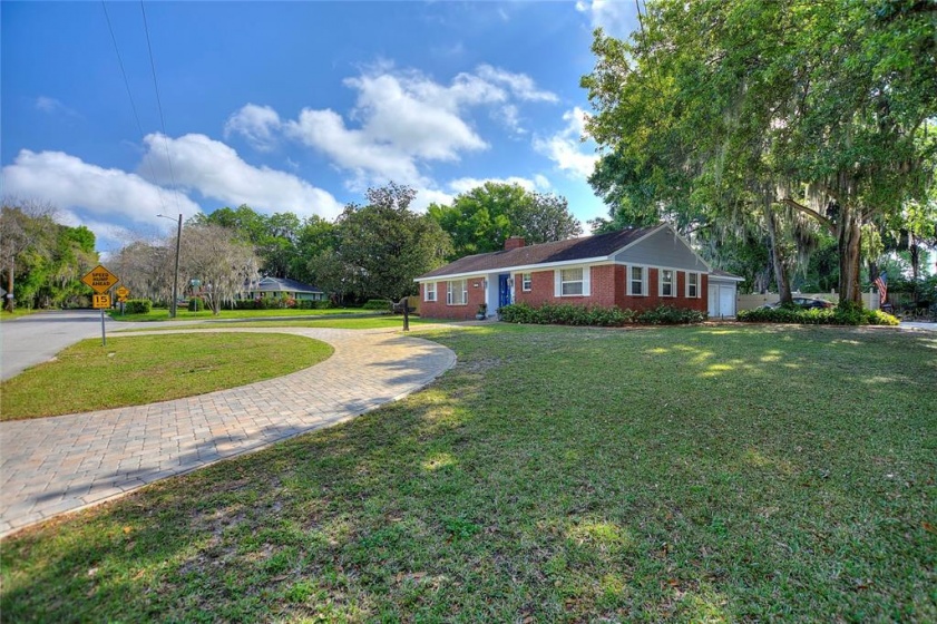 1260 17TH ST NW, WINTER HAVEN, Florida 33881, 3 Bedrooms Bedrooms, ,2 BathroomsBathrooms,Residential,For Sale,17TH ST NW,P4919939