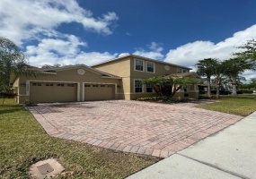 10252 KRISTEN PARK DRIVE, ORLANDO, Florida 32832, 4 Bedrooms Bedrooms, ,3 BathroomsBathrooms,Residential,For Sale,KRISTEN PARK,T3361679