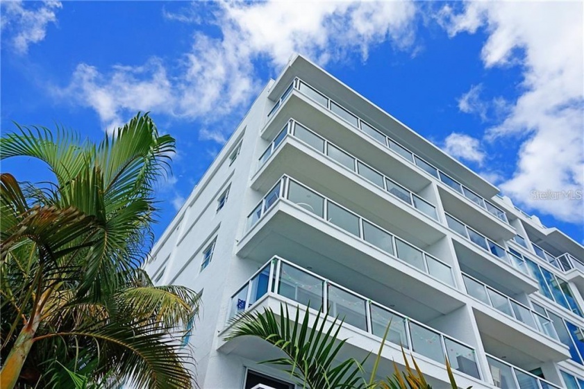 650 GOLDEN GATE POINT, SARASOTA, Florida 34236, 3 Bedrooms Bedrooms, ,3 BathroomsBathrooms,Residential,For Sale,GOLDEN GATE POINT,A4528417