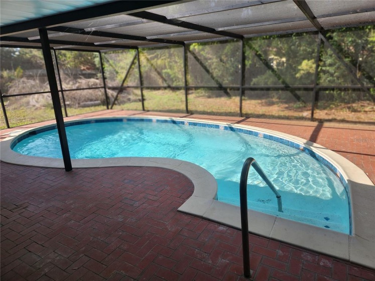 236 DAVIS BOULEVARD, SARASOTA, Florida 34237, 3 Bedrooms Bedrooms, ,2 BathroomsBathrooms,Residential,For Sale,DAVIS,A4528678