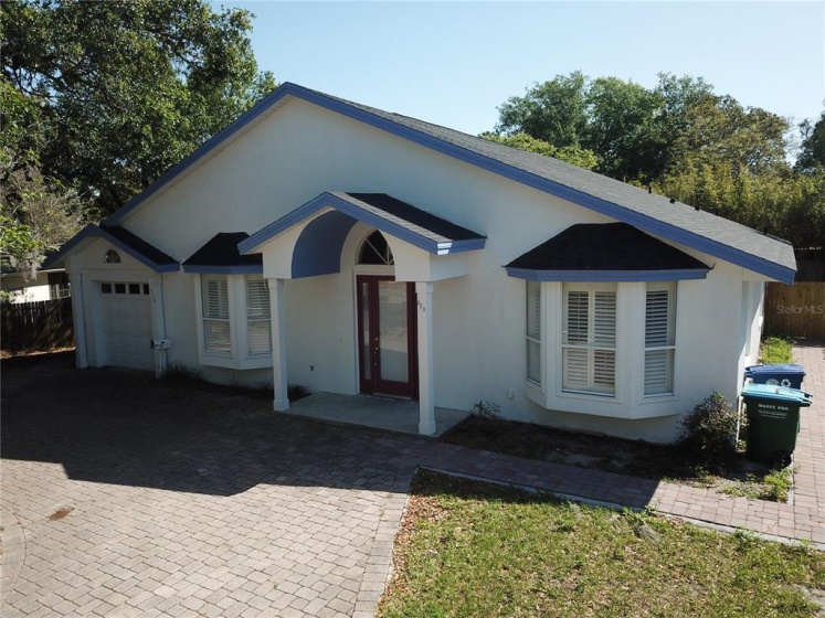 920 LAKEMONT AVENUE, WINTER PARK, Florida 32792, 4 Bedrooms Bedrooms, ,4 BathroomsBathrooms,Residential,For Sale,LAKEMONT,L4928763