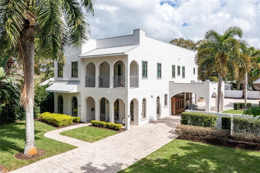 3633 DUBSDREAD CIRCLE, ORLANDO, Florida 32804, 6 Bedrooms Bedrooms, ,6 BathroomsBathrooms,Residential,For Sale,DUBSDREAD,O6012481