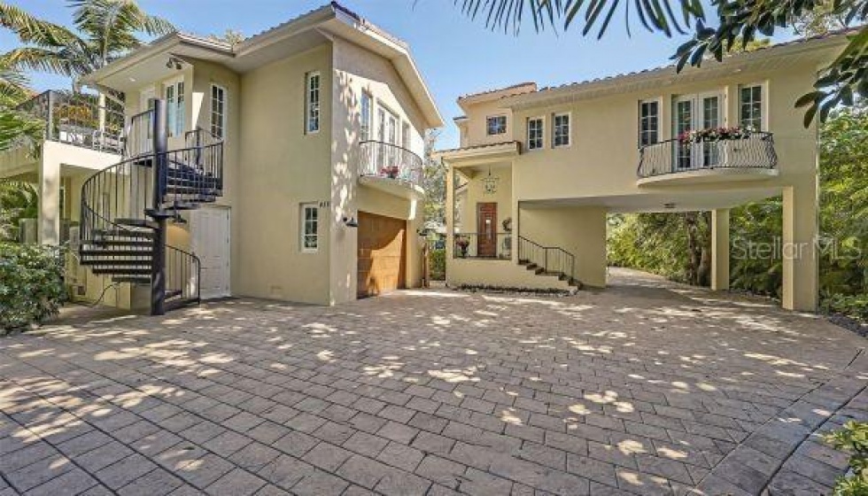 438 SHORE DRIVE, SARASOTA, Florida 34234, 4 Bedrooms Bedrooms, ,5 BathroomsBathrooms,Residential,For Sale,SHORE,A4529218