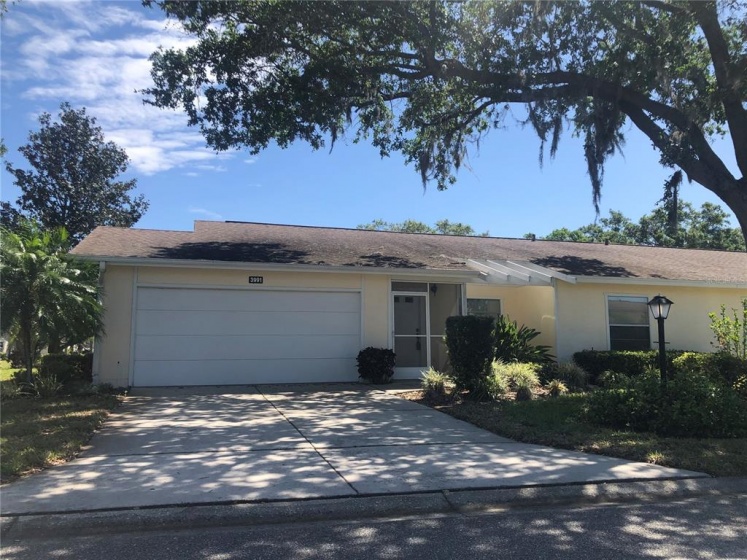 3991 OAKHURST BOULEVARD, SARASOTA, Florida 34233, 2 Bedrooms Bedrooms, ,2 BathroomsBathrooms,Residential,For Sale,OAKHURST,A4529221