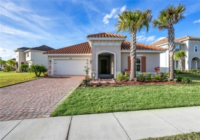 1651 KINGFISHER COURT, KISSIMMEE, Florida 34746, 4 Bedrooms Bedrooms, ,2 BathroomsBathrooms,Residential,For Sale,KINGFISHER,O5990706