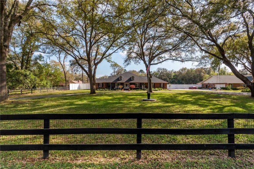 5508 8TH STREET, OCALA, Florida 34480, 6 Bedrooms Bedrooms, ,4 BathroomsBathrooms,Residential,For Sale,8TH,OM635351