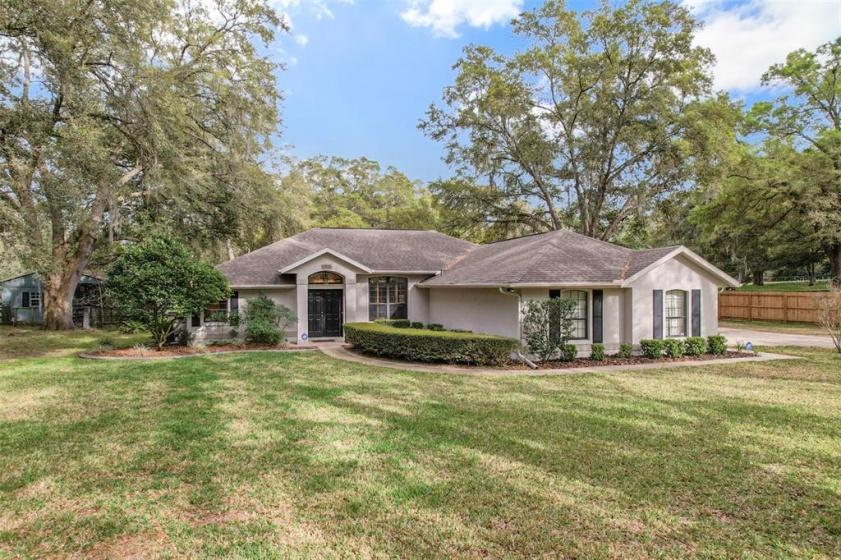 41 LAKE VIEW DRIVE, OCALA, Florida 34482, 3 Bedrooms Bedrooms, ,2 BathroomsBathrooms,Residential,For Sale,LAKE VIEW,OM636283