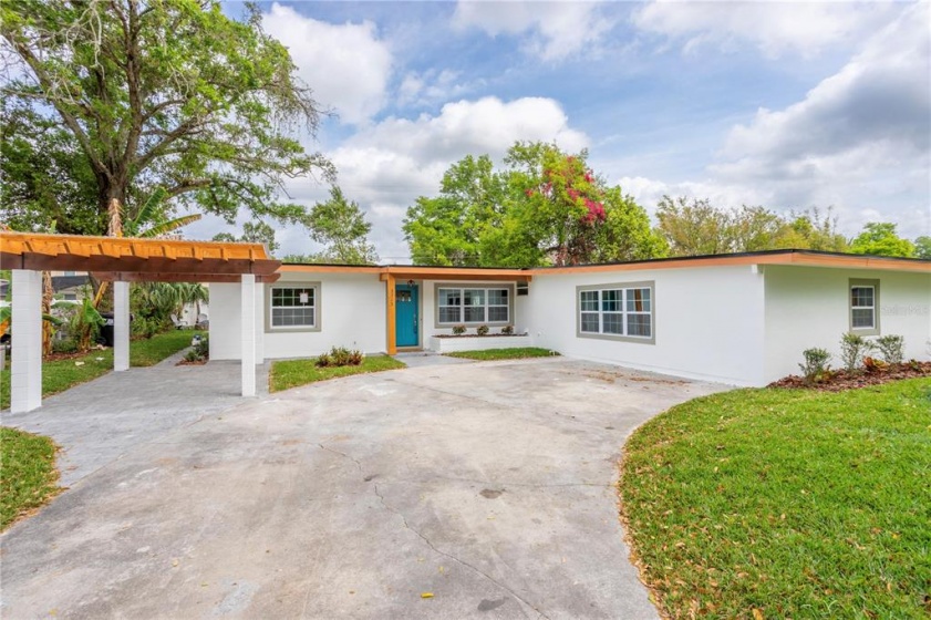 3713 DOVER STREET, ORLANDO, Florida 32806, 4 Bedrooms Bedrooms, ,3 BathroomsBathrooms,Residential,For Sale,DOVER,O6012659