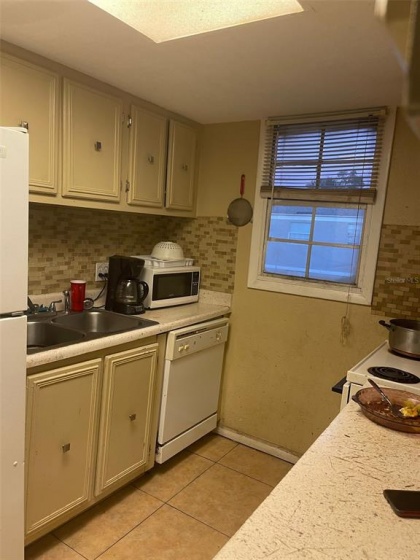 2783 L B MCLEOD ROAD, ORLANDO, Florida 32805, 2 Bedrooms Bedrooms, ,1 BathroomBathrooms,Residential,For Sale,L B MCLEOD,O6012704