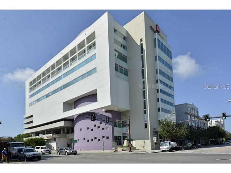 1990 MAIN STREET, SARASOTA, Florida 34236, 2 Bedrooms Bedrooms, ,2 BathroomsBathrooms,Residential,For Sale,MAIN,A4529314