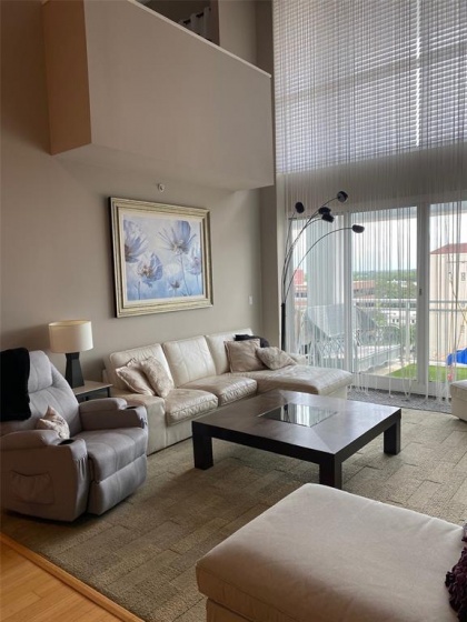 1990 MAIN STREET, SARASOTA, Florida 34236, 2 Bedrooms Bedrooms, ,2 BathroomsBathrooms,Residential,For Sale,MAIN,A4529314