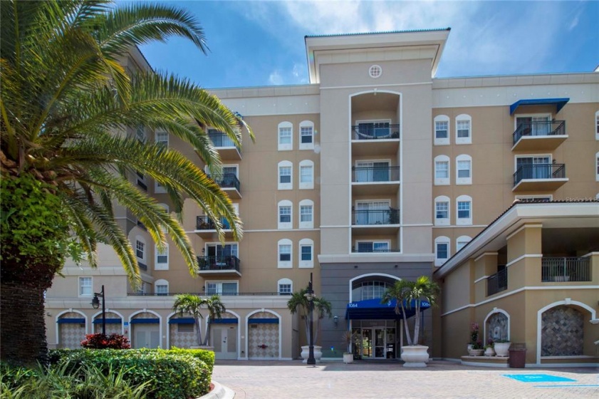 1064 TAMIAMI TRAIL, SARASOTA, Florida 34236, 1 Bedroom Bedrooms, ,1 BathroomBathrooms,Residential,For Sale,TAMIAMI,A4529281