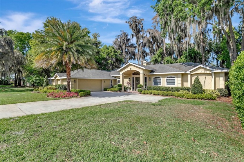 11013 BRONSON ROAD, CLERMONT, Florida 34711, 4 Bedrooms Bedrooms, ,2 BathroomsBathrooms,Residential,For Sale,BRONSON,G5053315