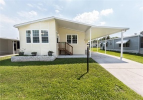 129 LAKE HAZEL DRIVE, WINTER HAVEN, Florida 33884, 2 Bedrooms Bedrooms, ,2 BathroomsBathrooms,Residential,For Sale,LAKE HAZEL,P4920055